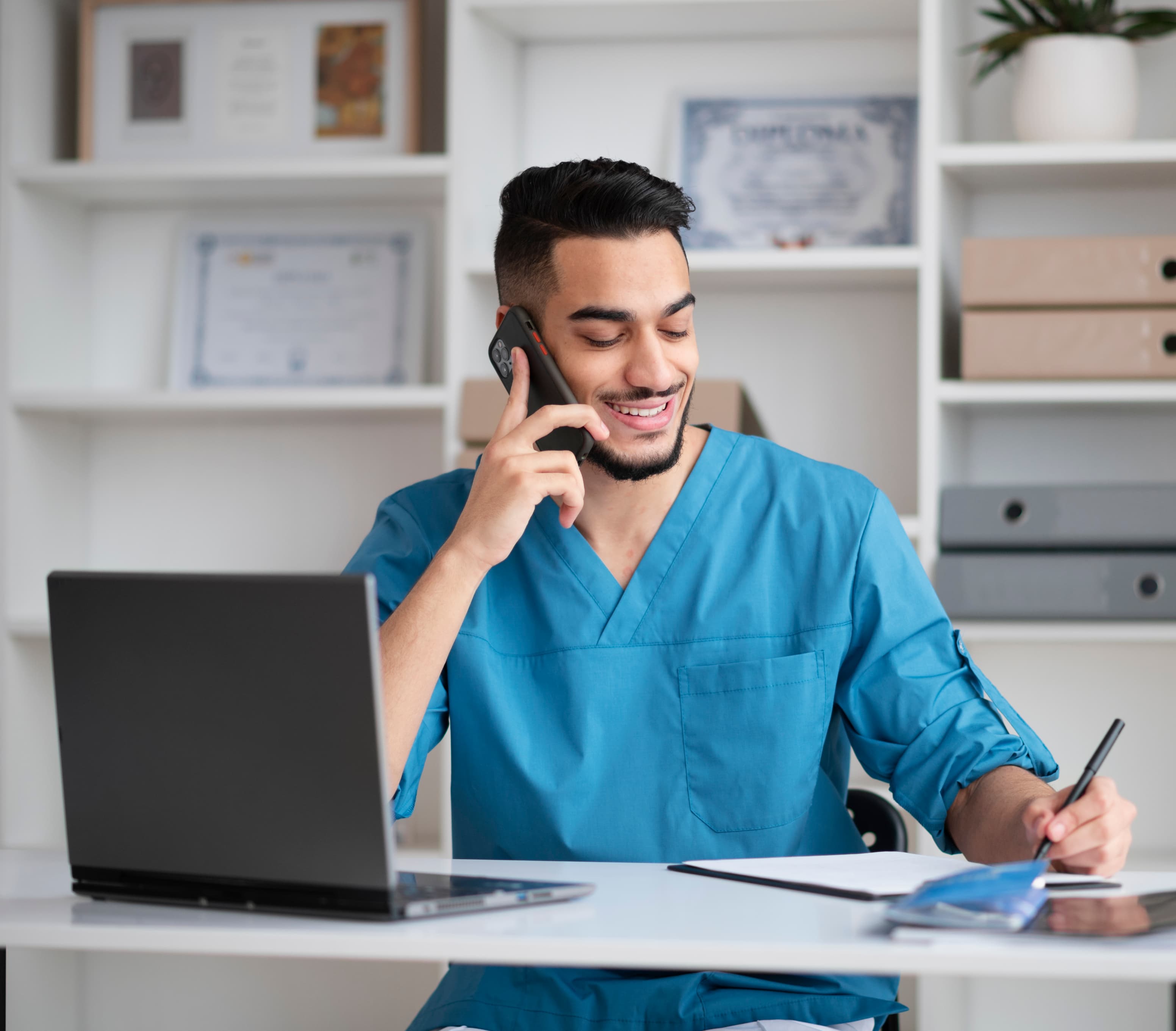 Why should I choose an independent, family-run provider like HolisticVN?